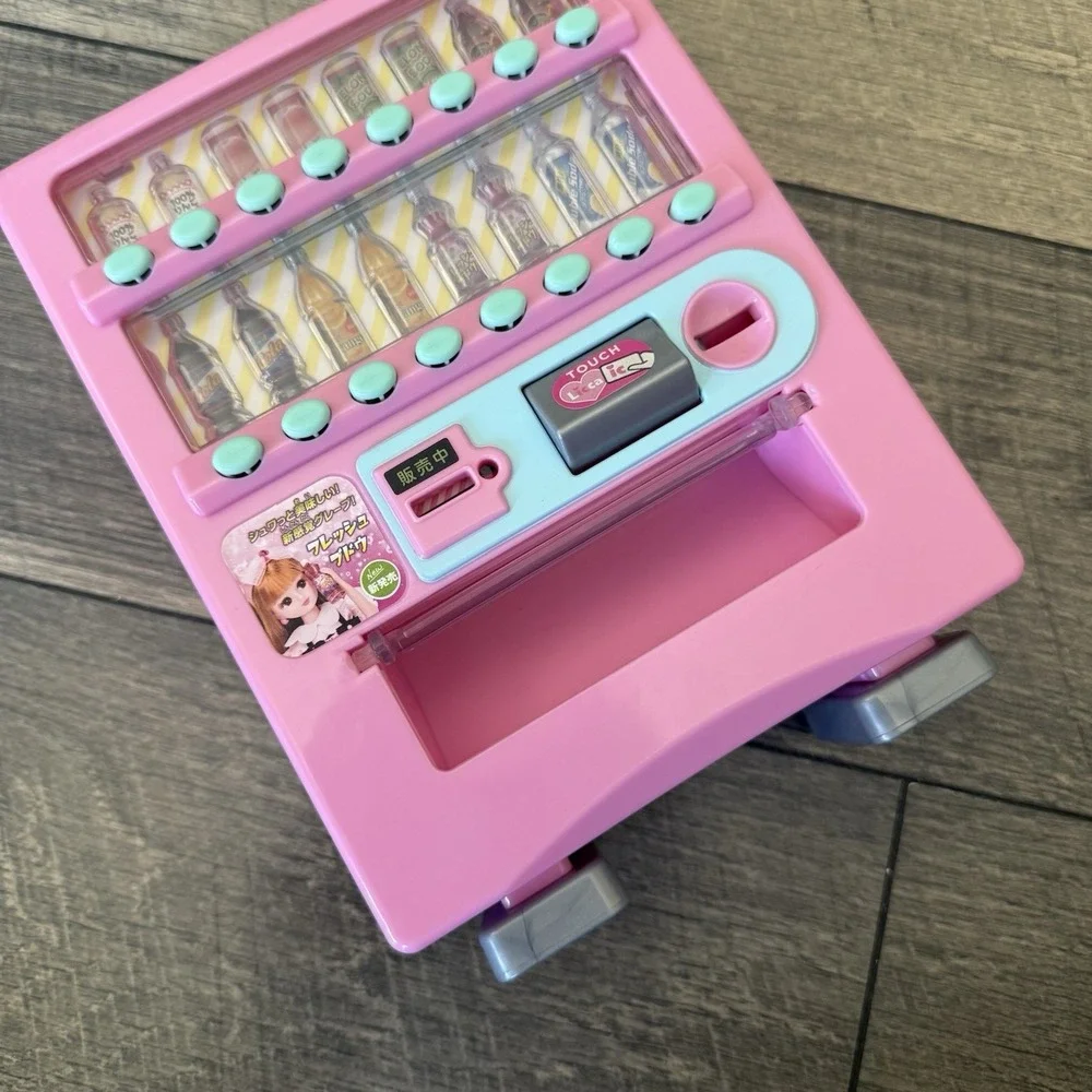Y2K Takara Tomy Licca Chan Touch Licca Pink Vending Machine Toy w 3 Drinks Japan